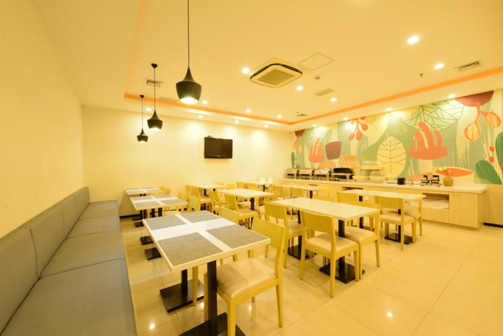 Hanting Express Zhengzhou Ruhe Road Exterior photo